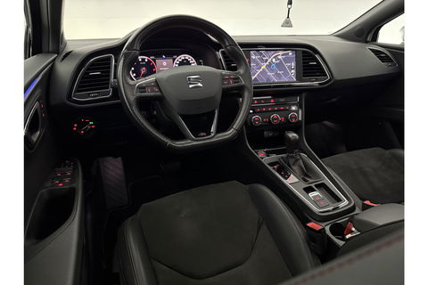 SEAT Leon 1.5 TSI FR 150PK Ultimate Edition Black Pano Beats-audio Sfeer LED Trekhaak Camera Carplay Clima Virtual Navi PDC 18"LMV