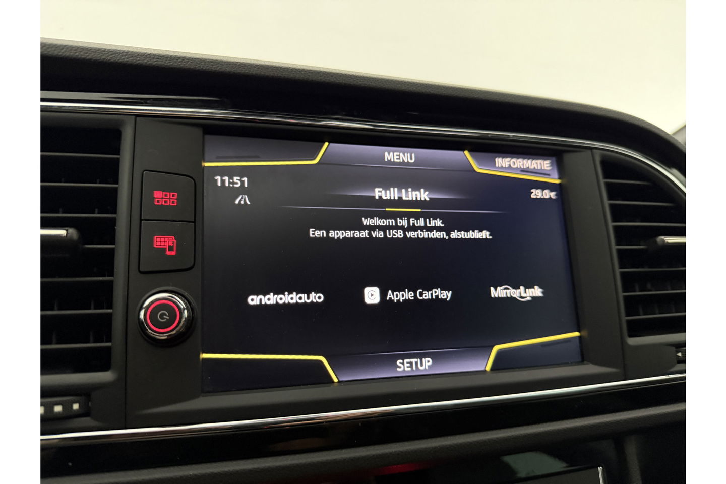 SEAT Leon 1.5 TSI FR 150PK Ultimate Edition Black Pano Beats-audio Sfeer LED Trekhaak Camera Carplay Clima Virtual Navi PDC 18"LMV