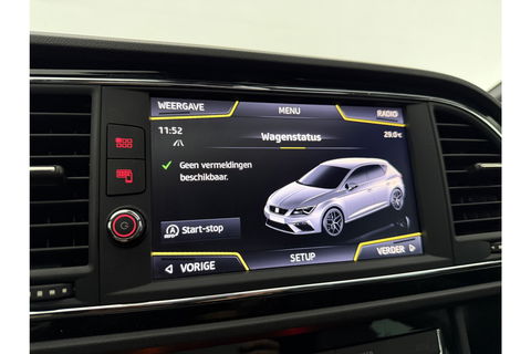 SEAT Leon 1.5 TSI FR 150PK Ultimate Edition Black Pano Beats-audio Sfeer LED Trekhaak Camera Carplay Clima Virtual Navi PDC 18"LMV