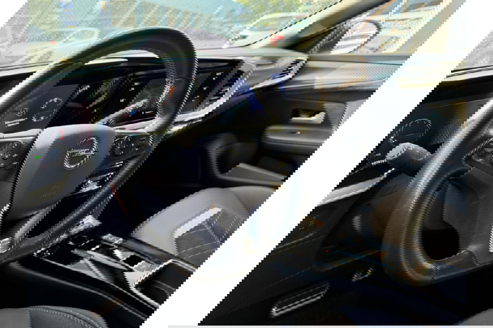 Opel Mokka 1.2 TURBO ULTIMATE AUTOMAAT NAVI LMV PDC-CAMERA VIRTUAL