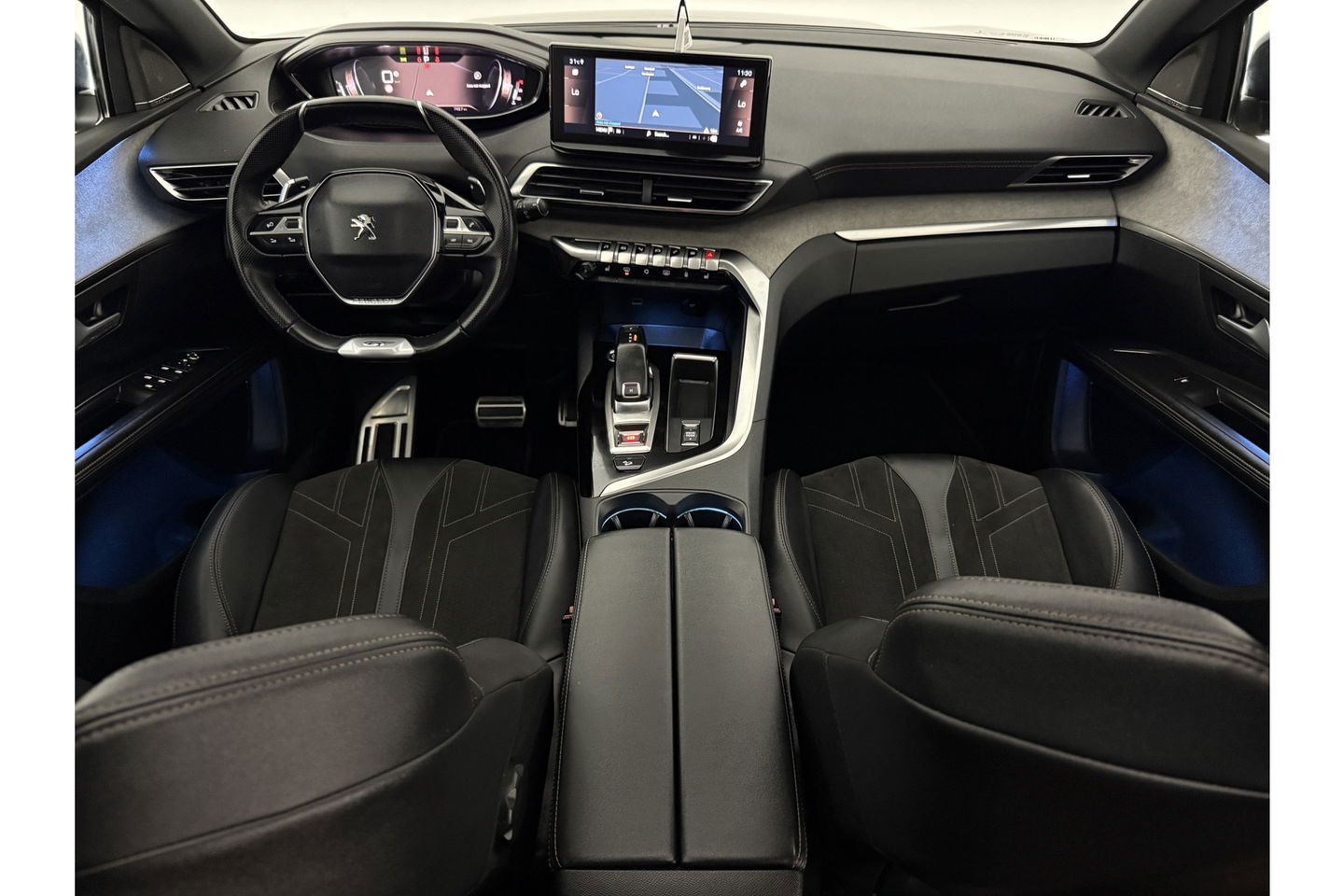 Peugeot 5008 1.2 PureTech 7P Pano Sfeer LED Virtual Carplay 360Camera Clima Cruise Navi PDC 18''LMV
