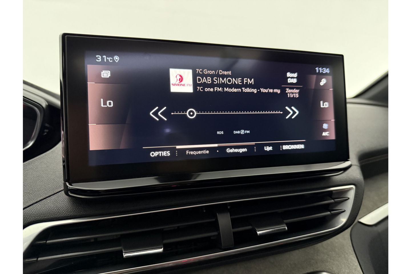 Peugeot 5008 1.2 PureTech 7P Pano Sfeer LED Virtual Carplay 360Camera Clima Cruise Navi PDC 18''LMV