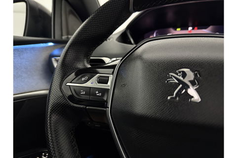 Peugeot 5008 1.2 PureTech 7P Pano Sfeer LED Virtual Carplay 360Camera Clima Cruise Navi PDC 18''LMV