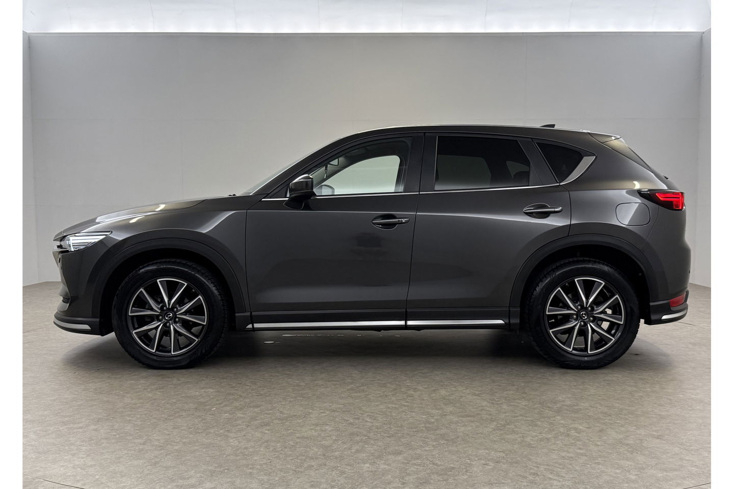 Mazda CX-5 2.0 SkyActiv-G 165PK LED Trekhaak Bose Memory Clima Cruise Navi PDC 19"LMV