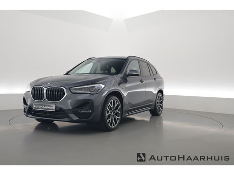 BMW X1 xDrive25e Sport line | Navi | Harman Kardon | Camera | Stoelverw. | 19'' | Elek. Achterklep