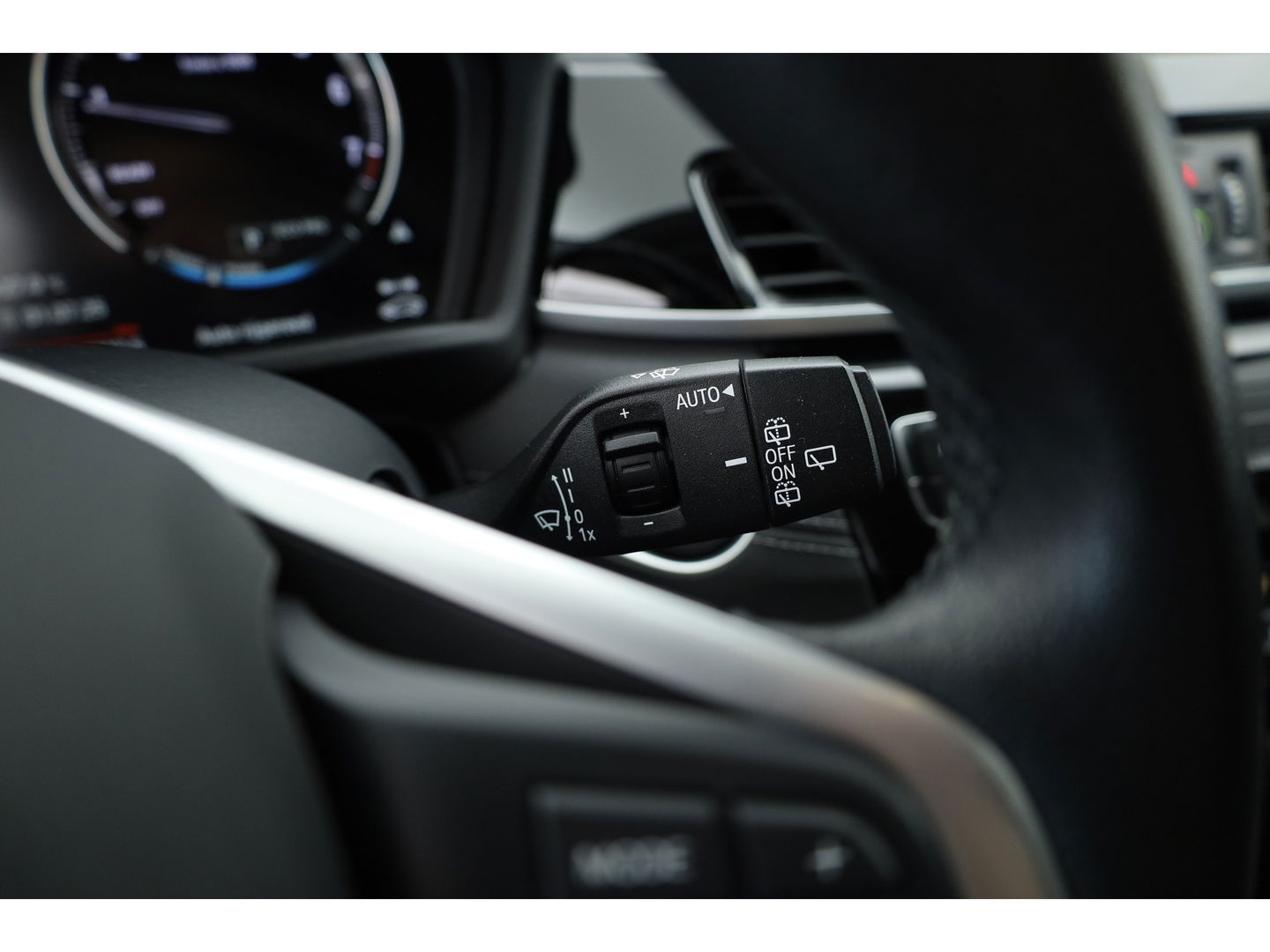 BMW X1 xDrive25e Sport line | Navi | Harman Kardon | Camera | Stoelverw. | 19'' | Elek. Achterklep