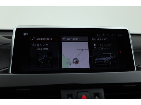 BMW X1 xDrive25e Sport line | Navi | Harman Kardon | Camera | Stoelverw. | 19'' | Elek. Achterklep