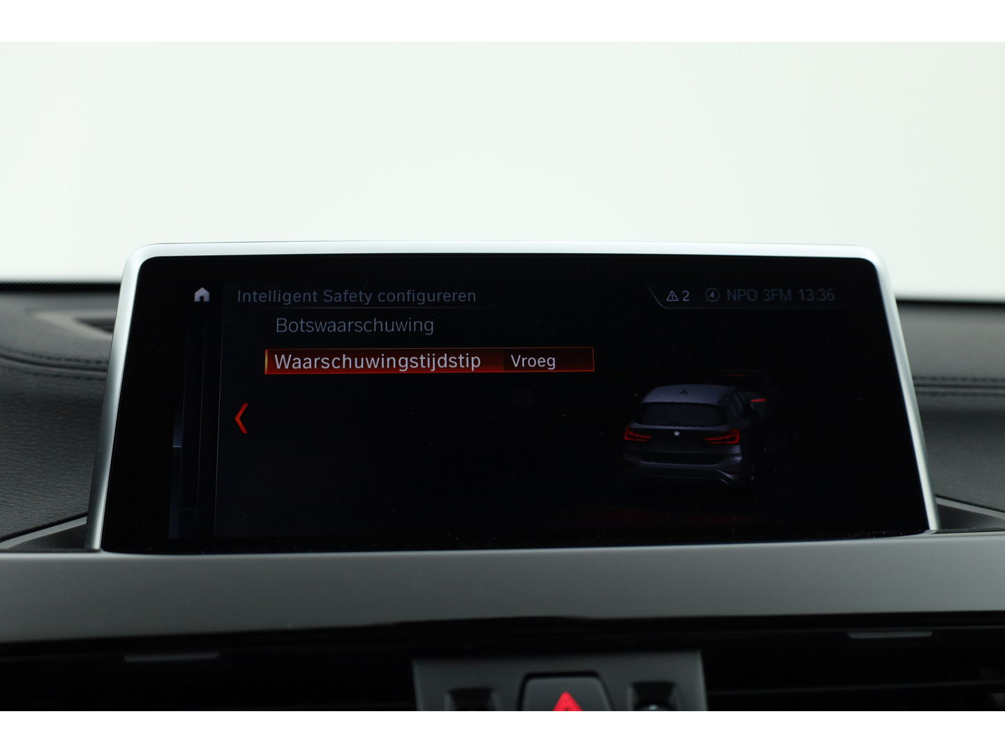 BMW X1 xDrive25e Sport line | Navi | Harman Kardon | Camera | Stoelverw. | 19'' | Elek. Achterklep