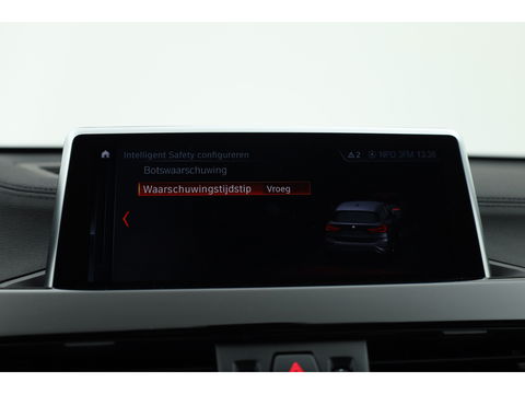 BMW X1 xDrive25e Sport line | Navi | Harman Kardon | Camera | Stoelverw. | 19'' | Elek. Achterklep