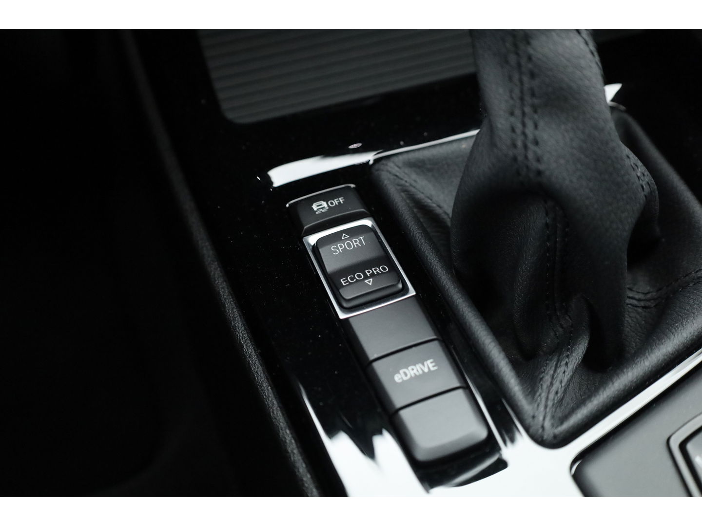 BMW X1 xDrive25e Sport line | Navi | Harman Kardon | Camera | Stoelverw. | 19'' | Elek. Achterklep