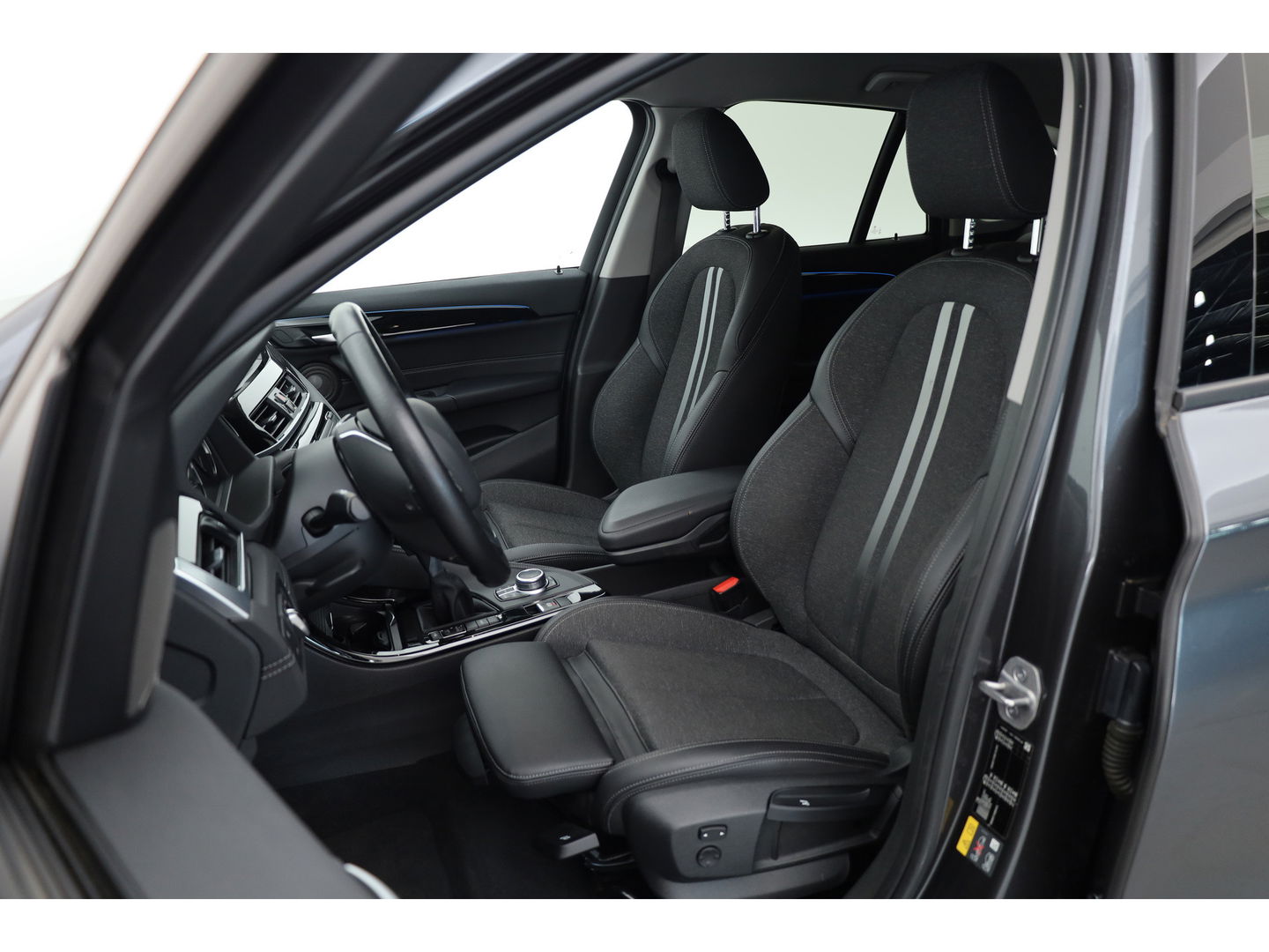 BMW X1 xDrive25e Sport line | Navi | Harman Kardon | Camera | Stoelverw. | 19'' | Elek. Achterklep