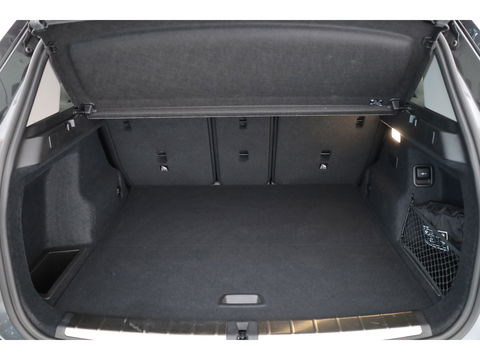 BMW X1 xDrive25e Sport line | Navi | Harman Kardon | Camera | Stoelverw. | 19'' | Elek. Achterklep