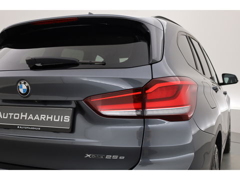 BMW X1 xDrive25e Sport line | Navi | Harman Kardon | Camera | Stoelverw. | 19'' | Elek. Achterklep