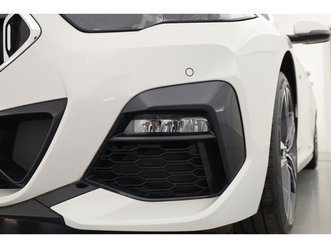 BMW 2 Serie Gran Coupé 218i M Sport | HUD | 18'' | Stoelverw. | Apple CarPlay | Navi