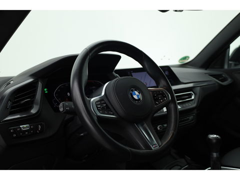 BMW 2 Serie Gran Coupé 218i M Sport | HUD | 18'' | Stoelverw. | Apple CarPlay | Navi