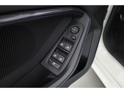 BMW 2 Serie Gran Coupé 218i M Sport | HUD | 18'' | Stoelverw. | Apple CarPlay | Navi