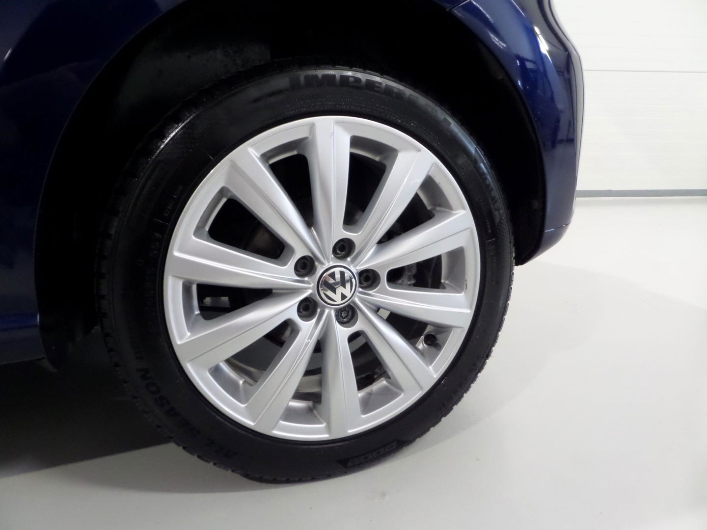 Volkswagen Polo 1.2 TSI DSG Highline Automaat! Stoelverwarming Bluetooth Cruise-control, van 2e eigenaar in uniek mooie staat !