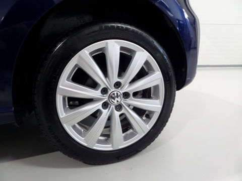 Volkswagen Polo 1.2 TSI DSG Highline Automaat! Stoelverwarming Bluetooth Cruise-control, van 2e eigenaar in uniek mooie staat !