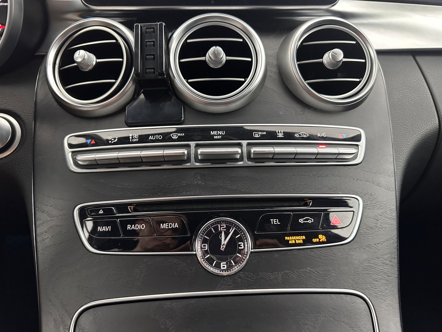 Mercedes-Benz C-Klasse Estate 350 e Lease Edition Aut. *FULL-LEATHER | FULL-LED | BURMESTER-SOUND | AIRMATIC | NAVI-FULLMAP | CAMERA | HEATED-SEATS | 17''ALU | ECC | PDC | CRUISE*