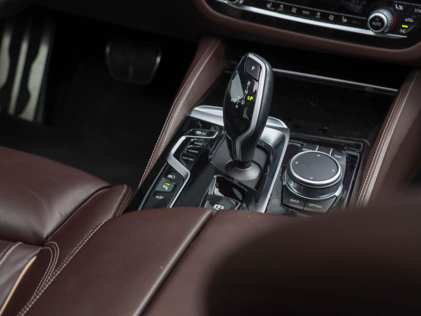 BMW 5 Serie Touring 530e High Executive M Sport | Panodak | Harman Kardon | Adapt. Cruise | Trekhaak