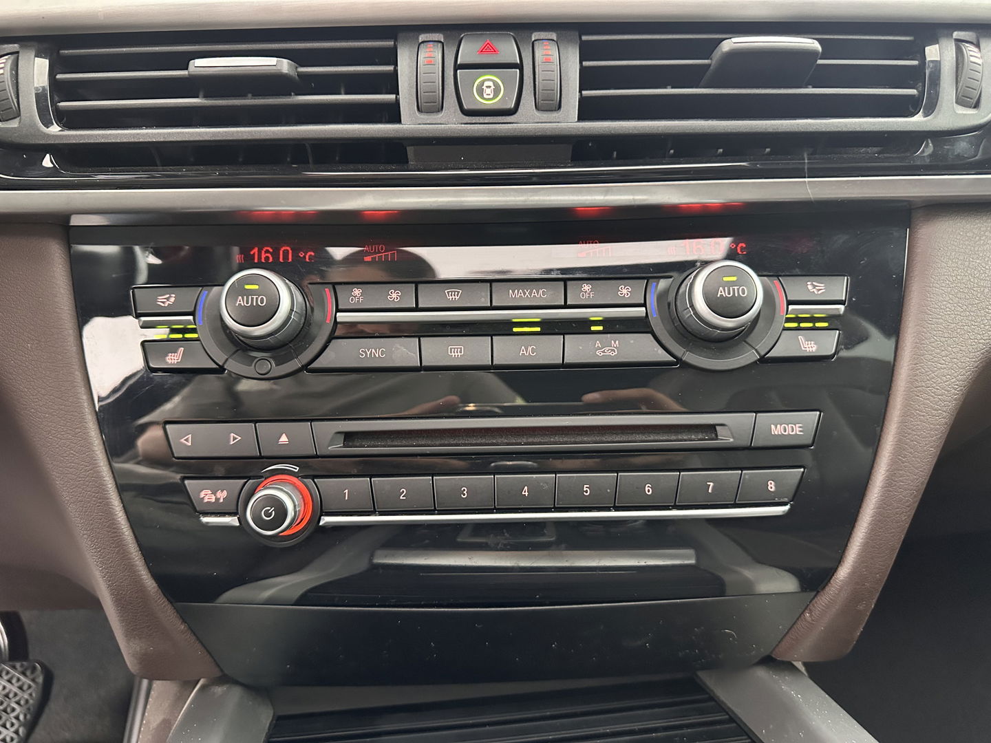 BMW X5 xDrive30d High Executive Aut. *PANO | HEAD-UP | FULL-LEATHER | FULL-LED | ADAPTOVE-CRUISE | BLIND-SPOT | MEMORY-PACK | HARMAN/KARDON | KEYLESS | CAMERA | COMFORT-SEATS | 20''ALU | TOWBAR*