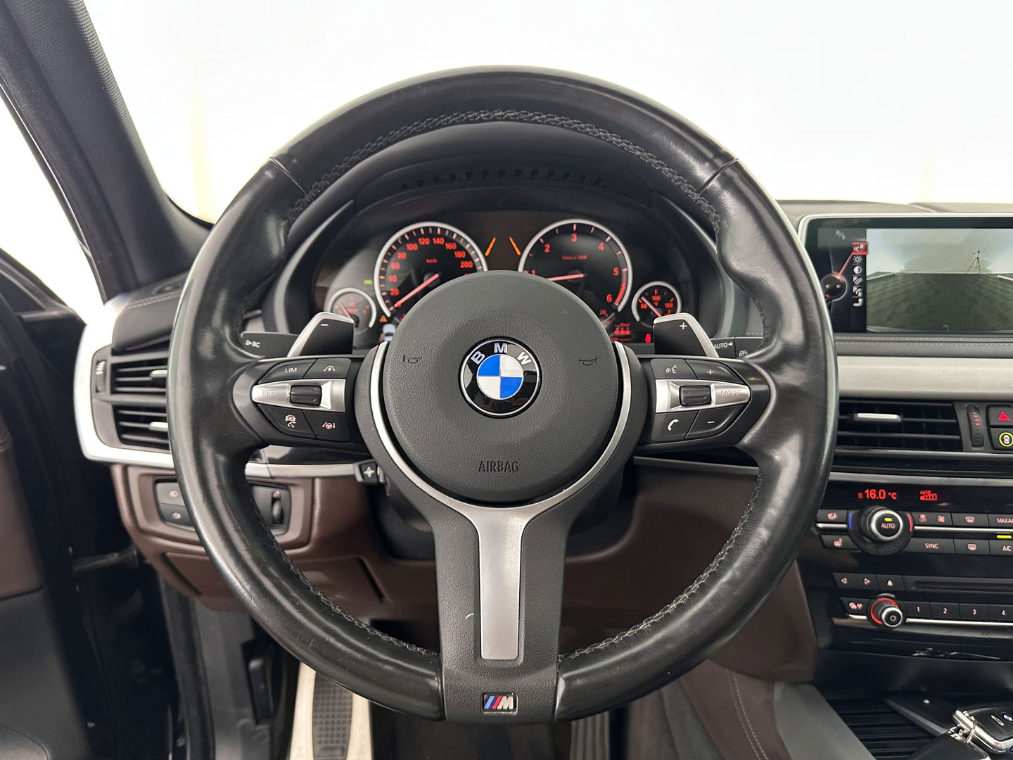 BMW X5 xDrive30d High Executive Aut. *PANO | HEAD-UP | FULL-LEATHER | FULL-LED | ADAPTOVE-CRUISE | BLIND-SPOT | MEMORY-PACK | HARMAN/KARDON | KEYLESS | CAMERA | COMFORT-SEATS | 20''ALU | TOWBAR*