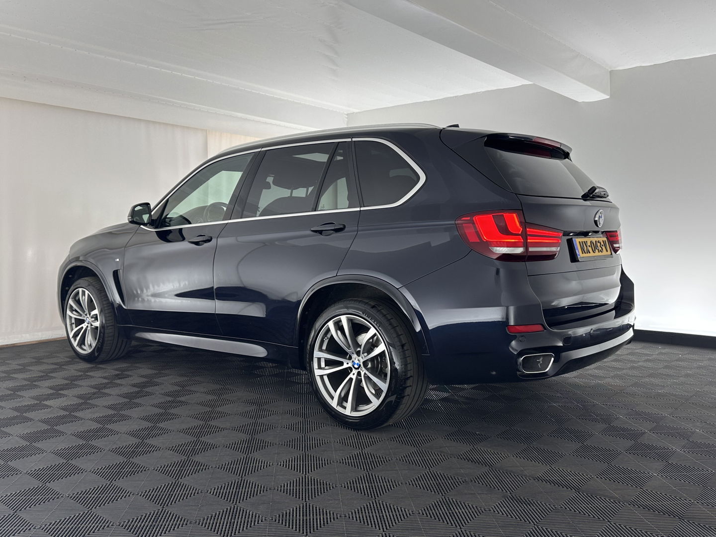 BMW X5 xDrive30d High Executive Aut. *PANO | HEAD-UP | FULL-LEATHER | FULL-LED | ADAPTOVE-CRUISE | BLIND-SPOT | MEMORY-PACK | HARMAN/KARDON | KEYLESS | CAMERA | COMFORT-SEATS | 20''ALU | TOWBAR*