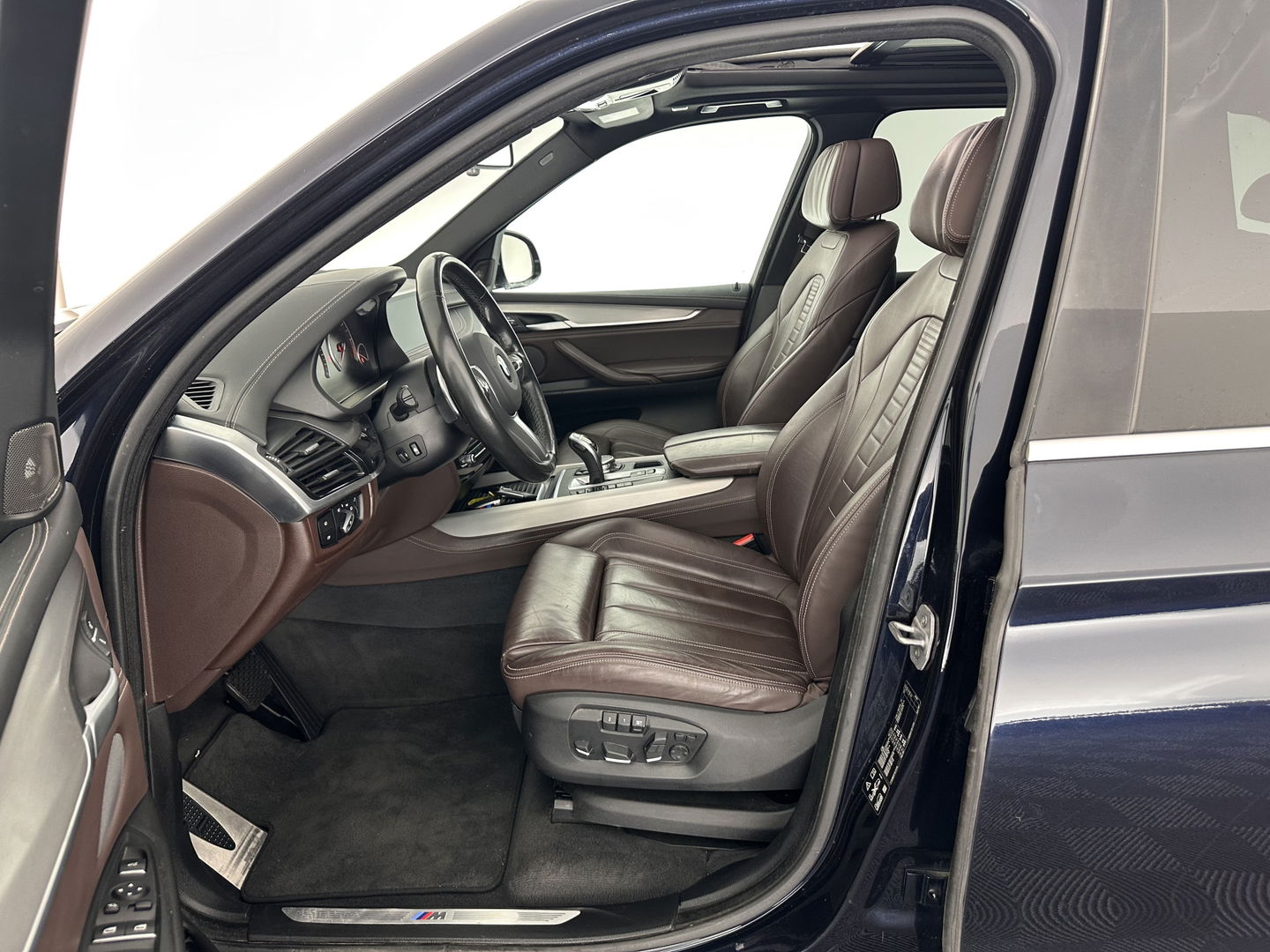 BMW X5 xDrive30d High Executive Aut. *PANO | HEAD-UP | FULL-LEATHER | FULL-LED | ADAPTOVE-CRUISE | BLIND-SPOT | MEMORY-PACK | HARMAN/KARDON | KEYLESS | CAMERA | COMFORT-SEATS | 20''ALU | TOWBAR*