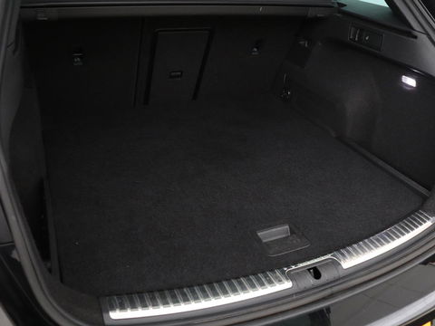 SEAT Leon 1.5 TSI FR Ultimate Edition Black | Panoramadak | Stoelverwarming | Adaptive cruise | Beats Audio | Sfeerverlichting | Carplay | Leder/Alcantara | Full LED | Virtual Cockpit | Keyless | Navigatie