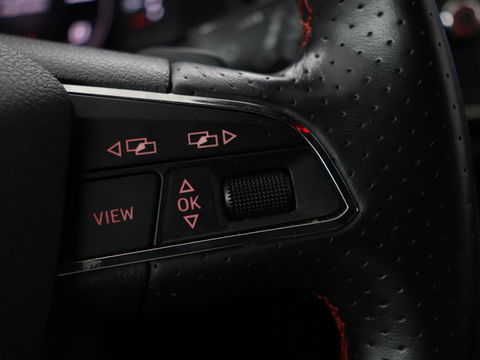 SEAT Leon 1.5 TSI FR Ultimate Edition Black | Panoramadak | Stoelverwarming | Adaptive cruise | Beats Audio | Sfeerverlichting | Carplay | Leder/Alcantara | Full LED | Virtual Cockpit | Keyless | Navigatie