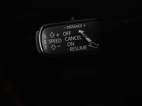 SEAT Leon 1.5 TSI FR Ultimate Edition Black | Panoramadak | Stoelverwarming | Adaptive cruise | Beats Audio | Sfeerverlichting | Carplay | Leder/Alcantara | Full LED | Virtual Cockpit | Keyless | Navigatie