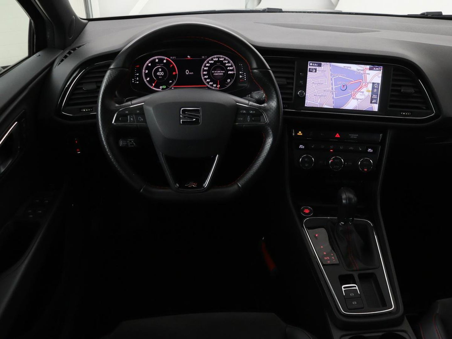 SEAT Leon 1.5 TSI FR Ultimate Edition Black | Panoramadak | Stoelverwarming | Adaptive cruise | Beats Audio | Sfeerverlichting | Carplay | Leder/Alcantara | Full LED | Virtual Cockpit | Keyless | Navigatie