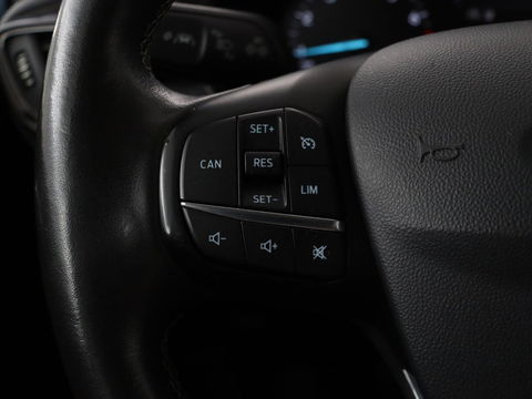 Ford Fiesta 1.0 EcoBoost Vignale | 125pk | Stoel & stuurverwarming | Half leder | B&O Sound | Trekhaak | Carplay | Keyless | Camera | Climate control | Park Assist | Cruise control | Navigatie