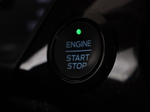 Ford Fiesta 1.0 EcoBoost Vignale | 125pk | Stoel & stuurverwarming | Half leder | B&O Sound | Trekhaak | Carplay | Keyless | Camera | Climate control | Park Assist | Cruise control | Navigatie