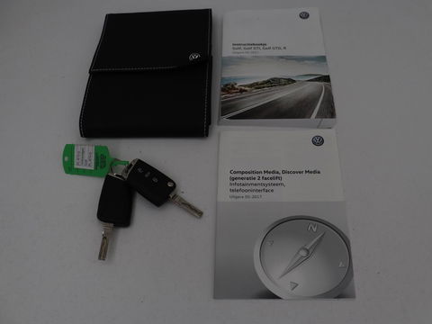Volkswagen Golf 1.5 TSI Highline | 1e eigenaar | Panoramadak | Stoelverwarming | Dynaudio | Full LED | Massage | Park Assist | Camera | Adaptive cruise | Active Info Display | Climate control
