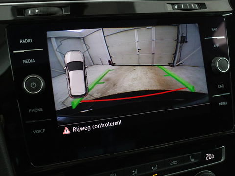 Volkswagen Golf 1.5 TSI Highline | 1e eigenaar | Panoramadak | Stoelverwarming | Dynaudio | Full LED | Massage | Park Assist | Camera | Adaptive cruise | Active Info Display | Climate control