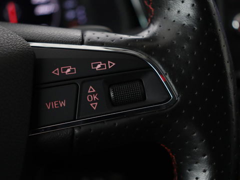 SEAT Leon 1.5 TSI FR Business Intens | Stoelverwarming | Trekhaak | Adaptive cruise | Carplay | Virtual Cockpit | Full LED | Sfeerverlichting | Navigatie