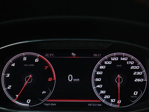 SEAT Leon 1.5 TSI FR Business Intens | Stoelverwarming | Trekhaak | Adaptive cruise | Carplay | Virtual Cockpit | Full LED | Sfeerverlichting | Navigatie