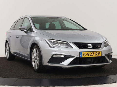 SEAT Leon 1.5 TSI FR Business Intens | Stoelverwarming | Trekhaak | Adaptive cruise | Carplay | Virtual Cockpit | Full LED | Sfeerverlichting | Navigatie