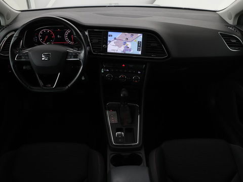 SEAT Leon 1.5 TSI FR Business Intens | Stoelverwarming | Trekhaak | Adaptive cruise | Carplay | Virtual Cockpit | Full LED | Sfeerverlichting | Navigatie