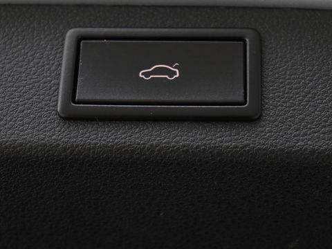 Škoda Kodiaq 1.5 TSI Business Edition 7-persoons | Trekhaak | Stoelverwarming | Adaptive cruise | Canton Sound | Carplay | Half leder | Keyless | Full LED | Navigatie