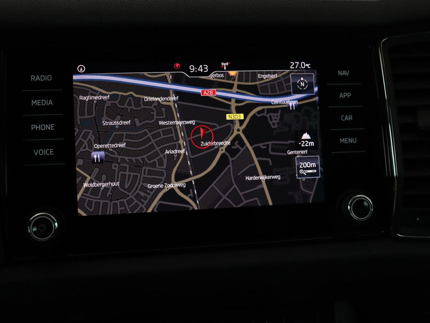 Škoda Kodiaq 1.5 TSI Business Edition 7-persoons | Trekhaak | Stoelverwarming | Adaptive cruise | Canton Sound | Carplay | Half leder | Keyless | Full LED | Navigatie
