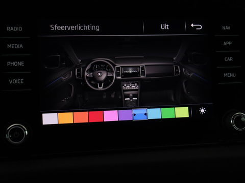 Škoda Kodiaq 1.5 TSI Business Edition 7-persoons | Trekhaak | Stoelverwarming | Adaptive cruise | Canton Sound | Carplay | Half leder | Keyless | Full LED | Navigatie