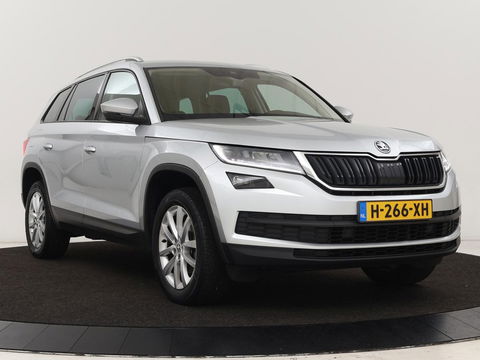 Škoda Kodiaq 1.5 TSI Business Edition 7-persoons | Trekhaak | Stoelverwarming | Adaptive cruise | Canton Sound | Carplay | Half leder | Keyless | Full LED | Navigatie