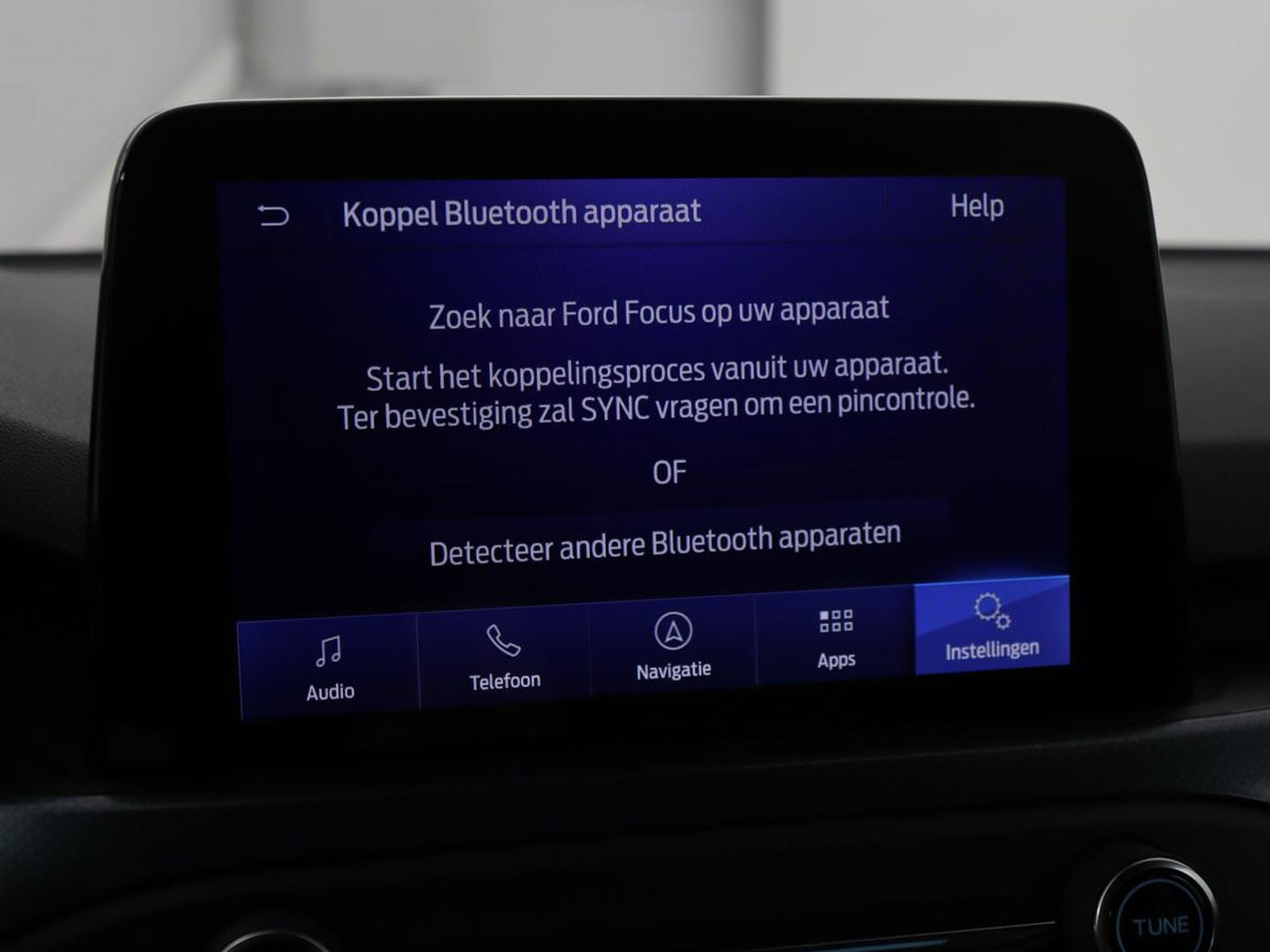Ford Focus 1.0 EcoBoost Active | Trekhaak | Half leder | Stoel & stuurverwarming | B&O Sound | Camera | Adaptive cruise | Climate control | Keyless | Full LED