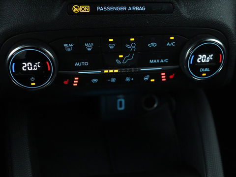 Ford Focus 1.0 EcoBoost Active | Trekhaak | Half leder | Stoel & stuurverwarming | B&O Sound | Camera | Adaptive cruise | Climate control | Keyless | Full LED