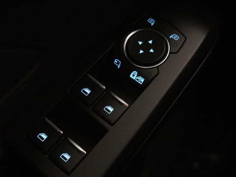 Ford Focus 1.0 EcoBoost Active | Trekhaak | Half leder | Stoel & stuurverwarming | B&O Sound | Camera | Adaptive cruise | Climate control | Keyless | Full LED