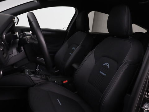 Ford Focus 1.0 EcoBoost Active | Trekhaak | Half leder | Stoel & stuurverwarming | B&O Sound | Camera | Adaptive cruise | Climate control | Keyless | Full LED