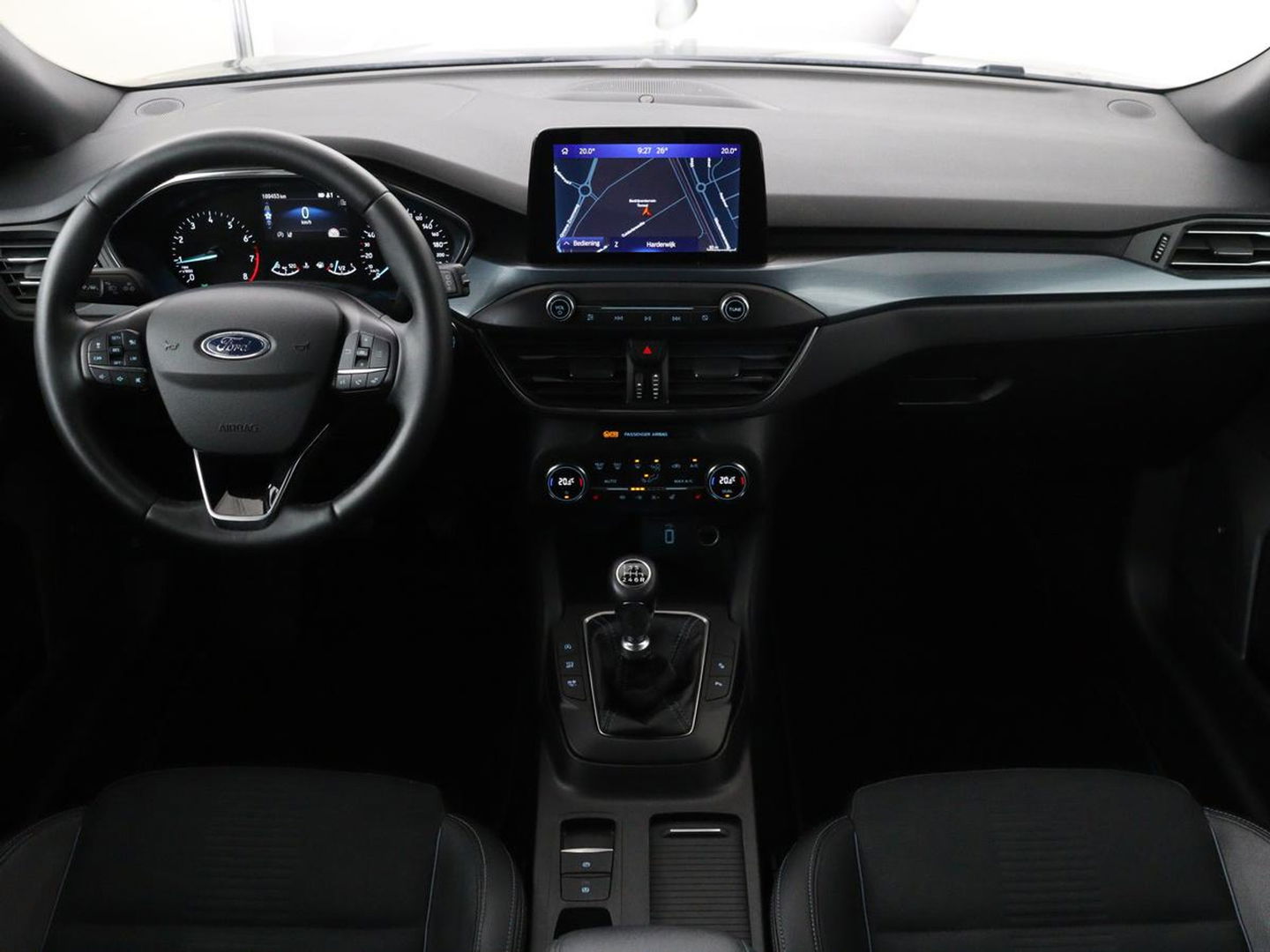 Ford Focus 1.0 EcoBoost Active | Trekhaak | Half leder | Stoel & stuurverwarming | B&O Sound | Camera | Adaptive cruise | Climate control | Keyless | Full LED
