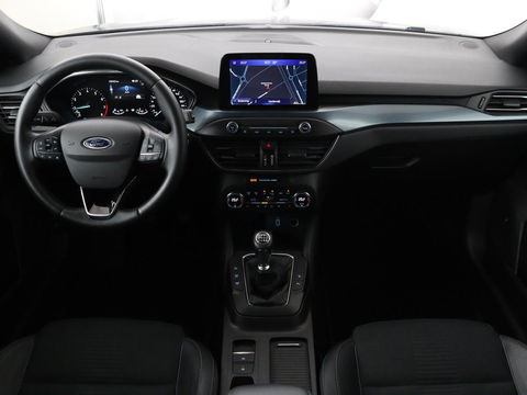 Ford Focus 1.0 EcoBoost Active | Trekhaak | Half leder | Stoel & stuurverwarming | B&O Sound | Camera | Adaptive cruise | Climate control | Keyless | Full LED